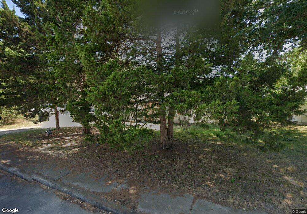 305 E Park St, Claremore, OK 74017 - photo 1