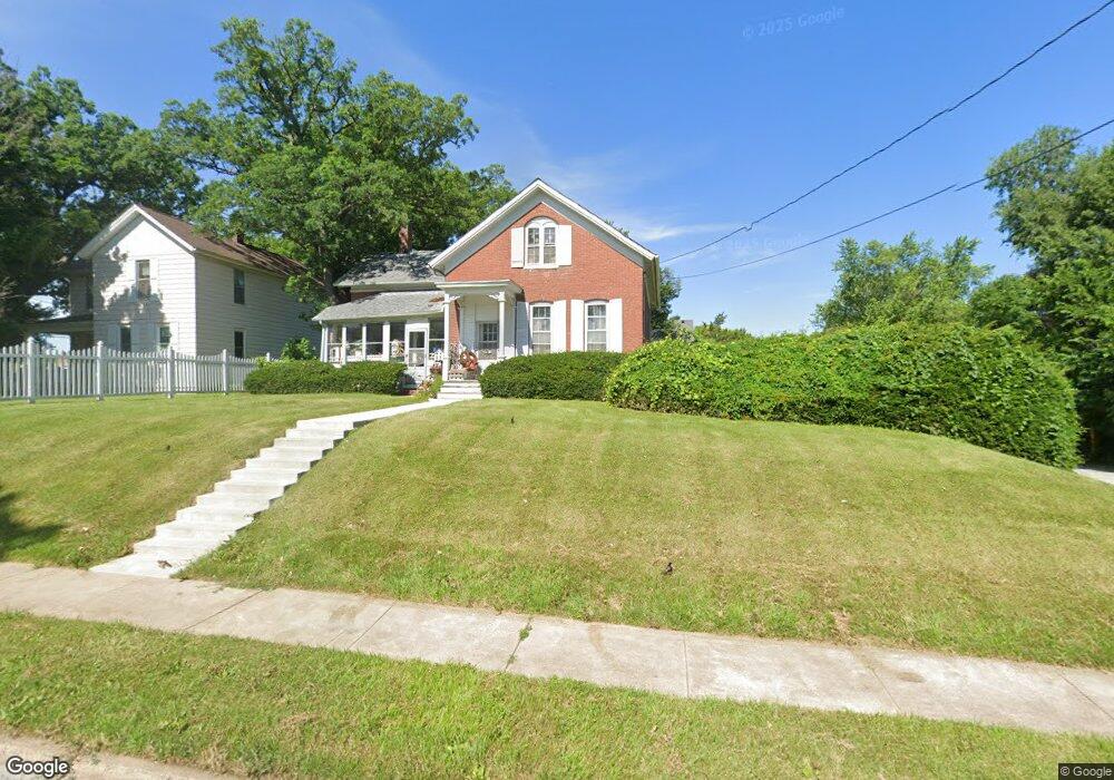 1428 N Sturdevant St, Davenport, IA 52804 - photo 1