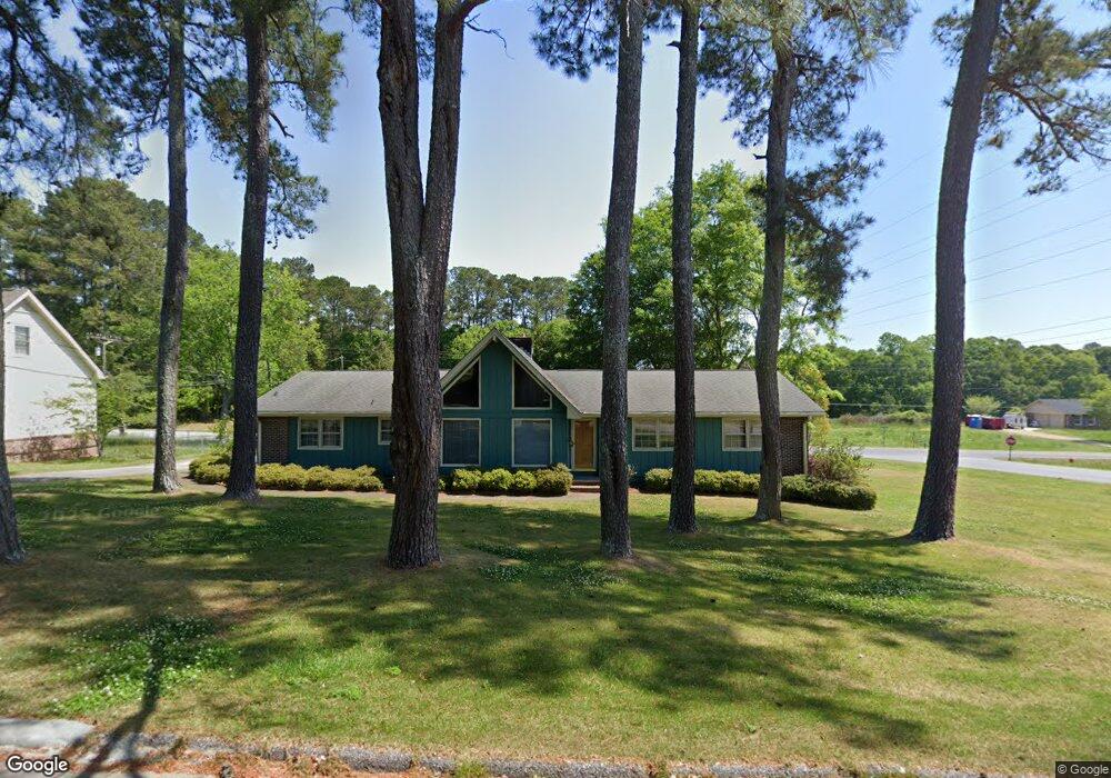 527 Valley View Dr, Winder, GA 30680 - photo 1