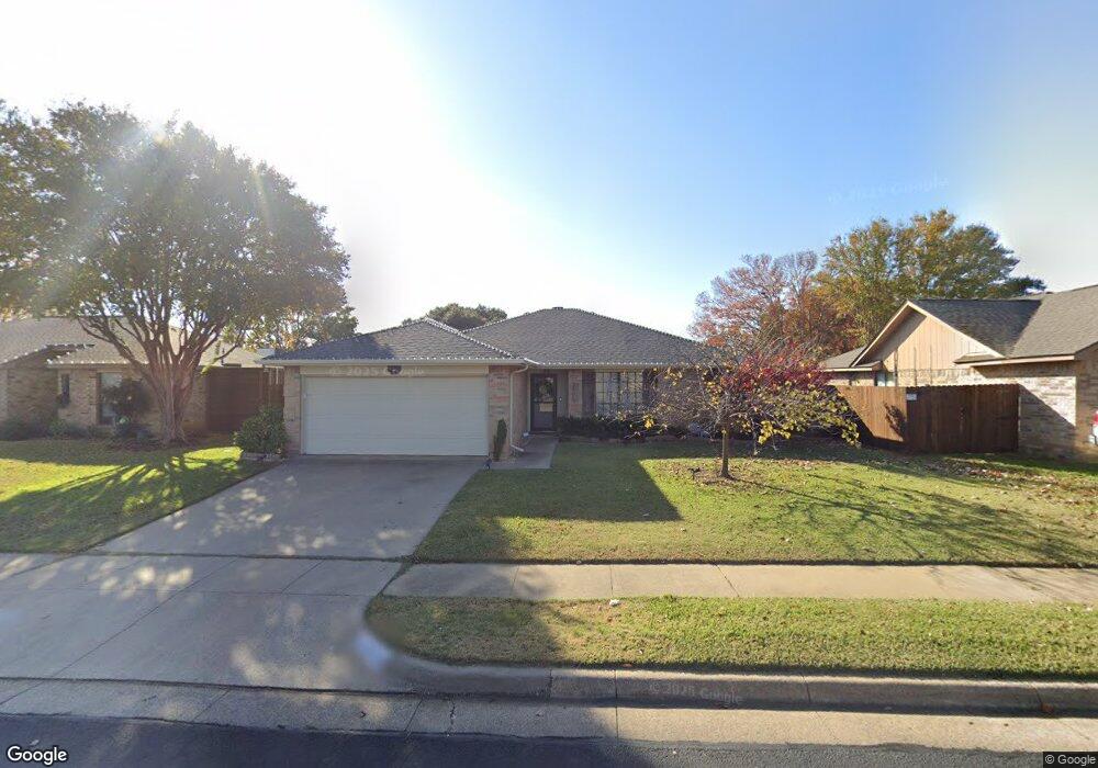 2016 Cedar Grove Ln, Bedford, TX 76021 - photo 1