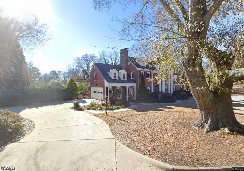 977 Cherokee Rd, Gainesville, GA 30501 - photo 1