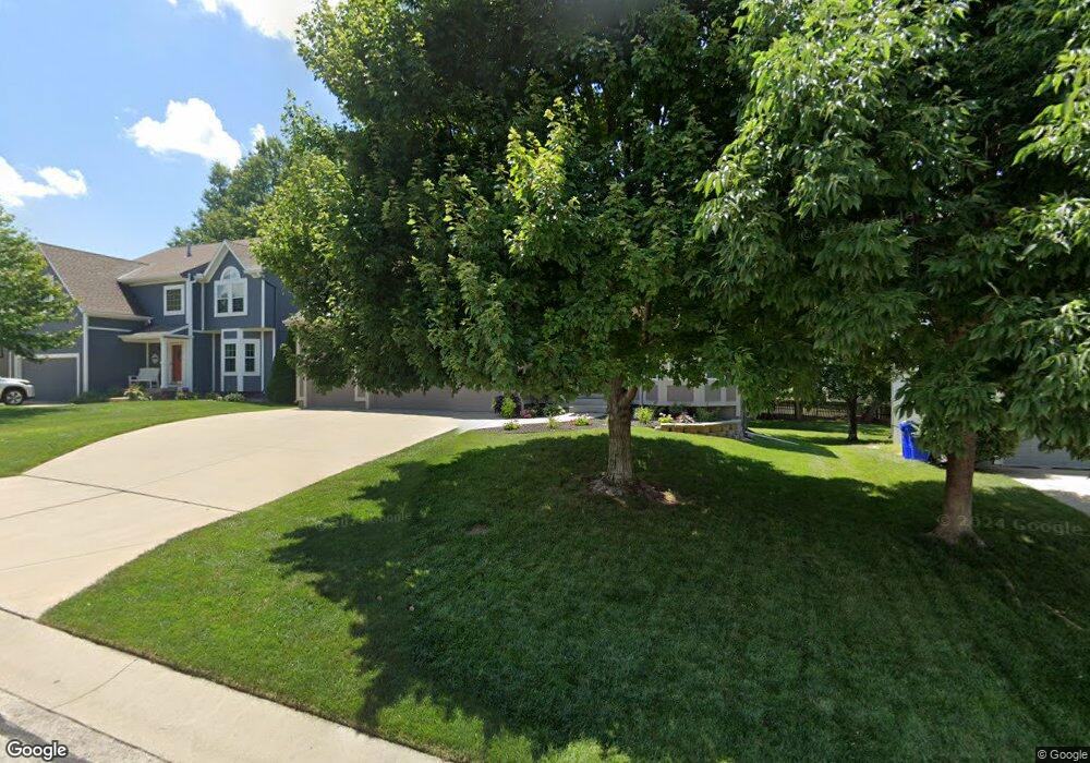 7414 Charles St, Shawnee, KS 66216 - photo 1