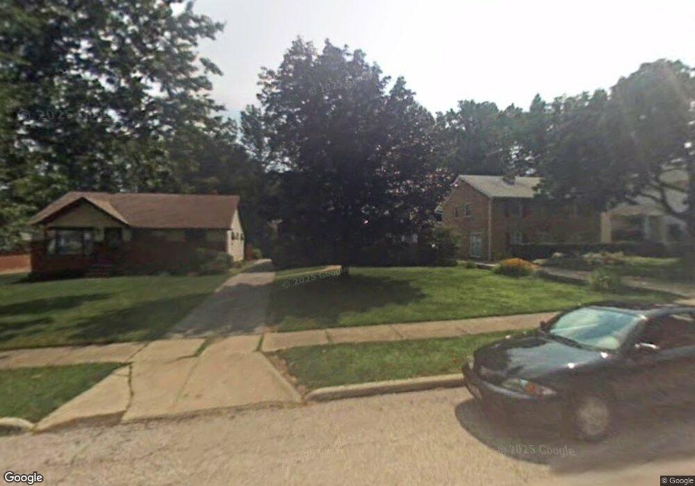 24445 Effingham Blvd, Euclid, OH 44117 - photo 1