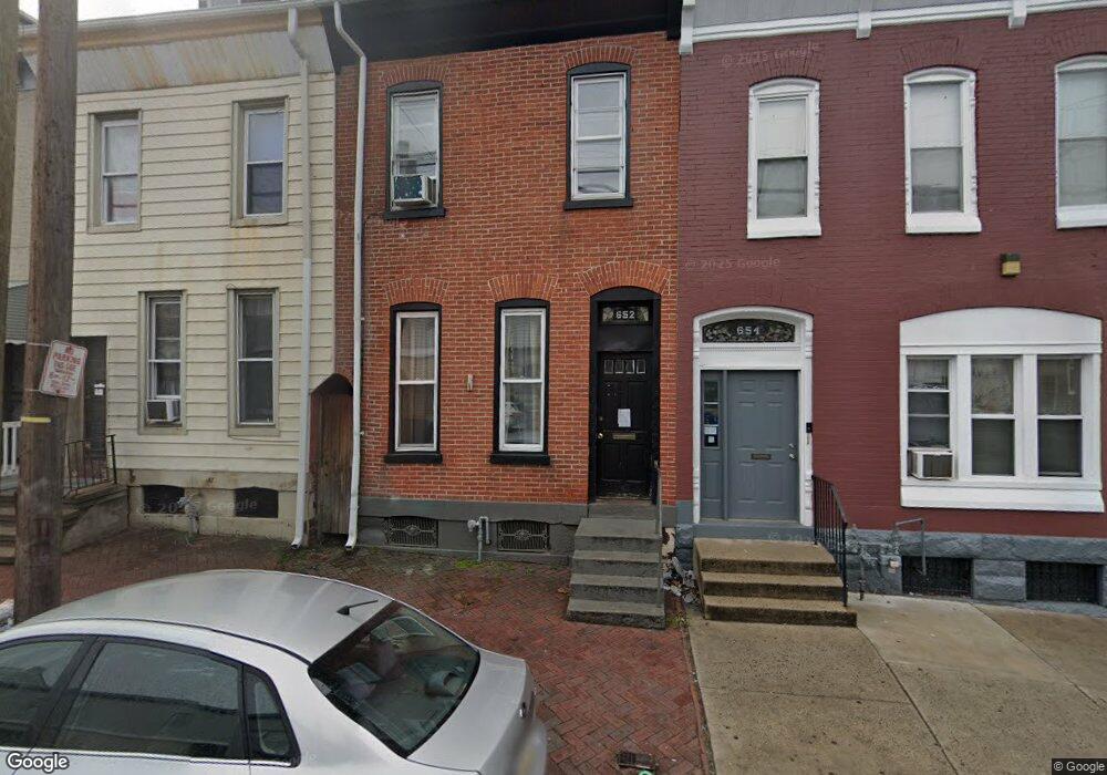 652 N 10th St, Reading, PA 19604 - photo 1