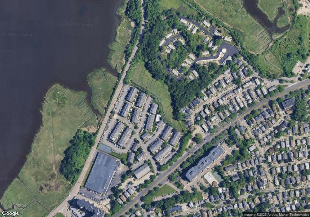 162 Quincy Shore Dr unit 75,162, Quincy, MA 02171 - photo 1