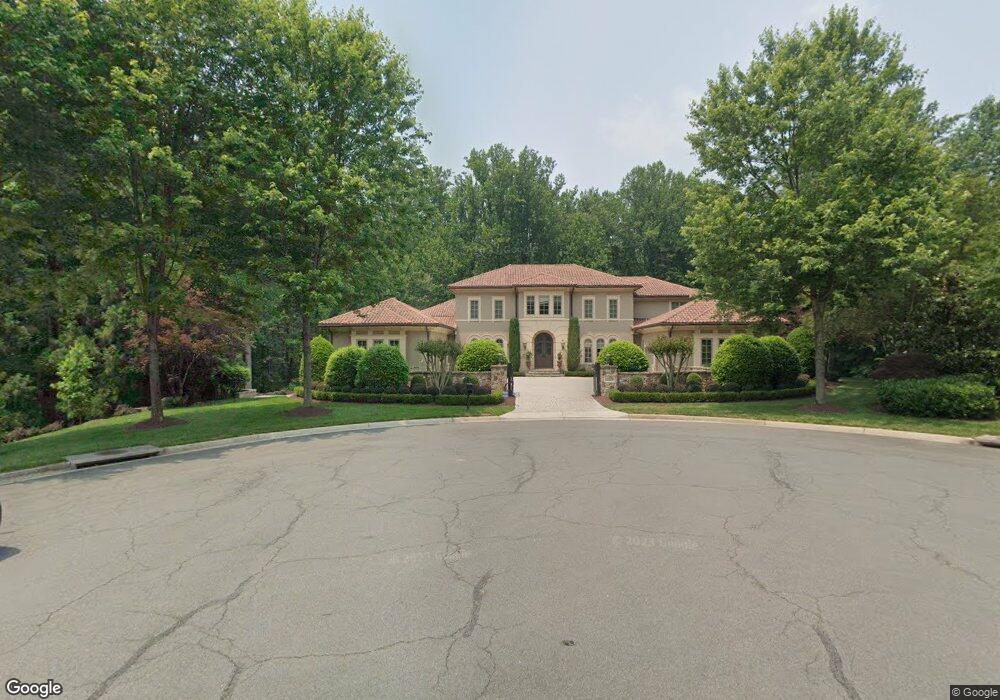 1043 Founders Ridge Ln, McLean, VA 22102 - photo 1