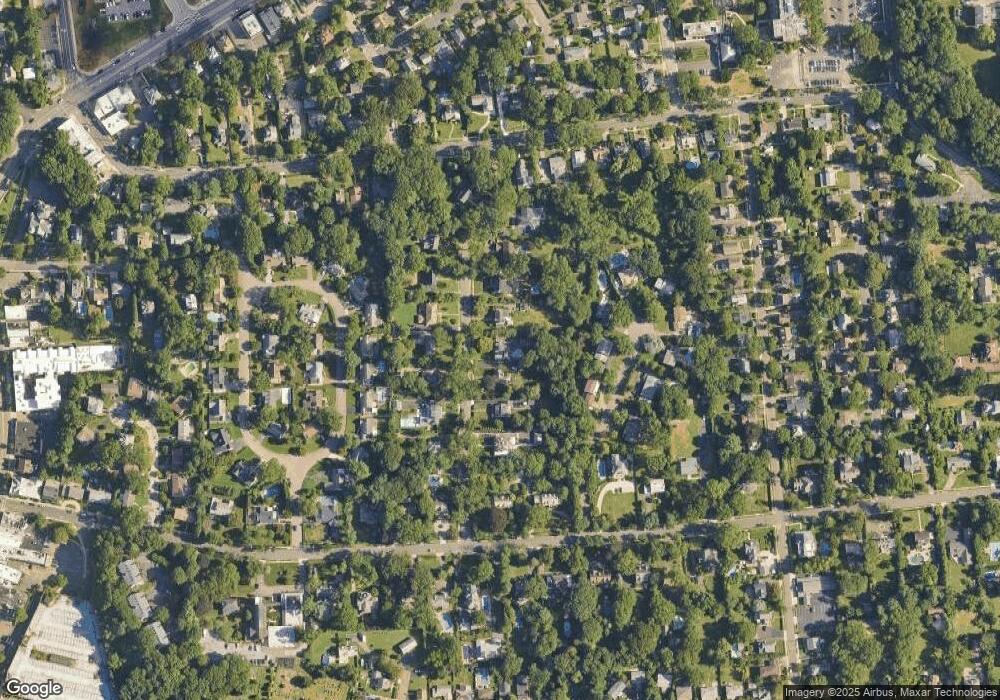 26 Oak Ln, Glen Cove, NY 11542 - photo 1