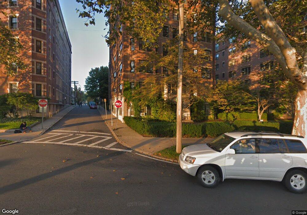 989 Memorial Dr unit 192, Cambridge, MA 02138 - photo 1