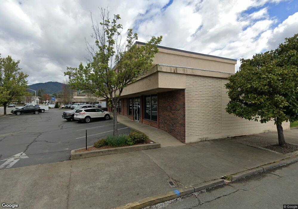 405 NE 6th St, Grants Pass, OR 97526 - photo 1