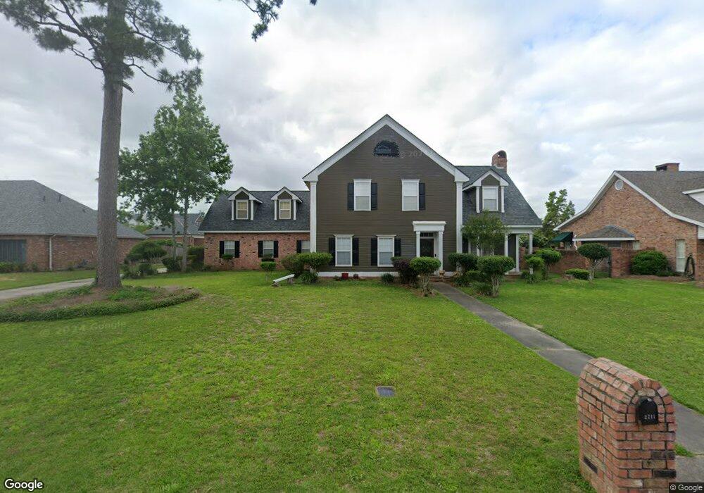 2711 Myrtle Grove Ln, Lake Charles, LA 70605 - photo 1