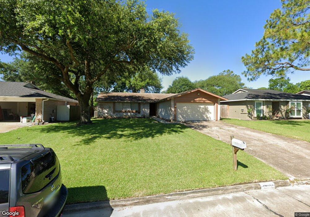 16622 Townes Rd, Friendswood, TX 77546 - photo 1