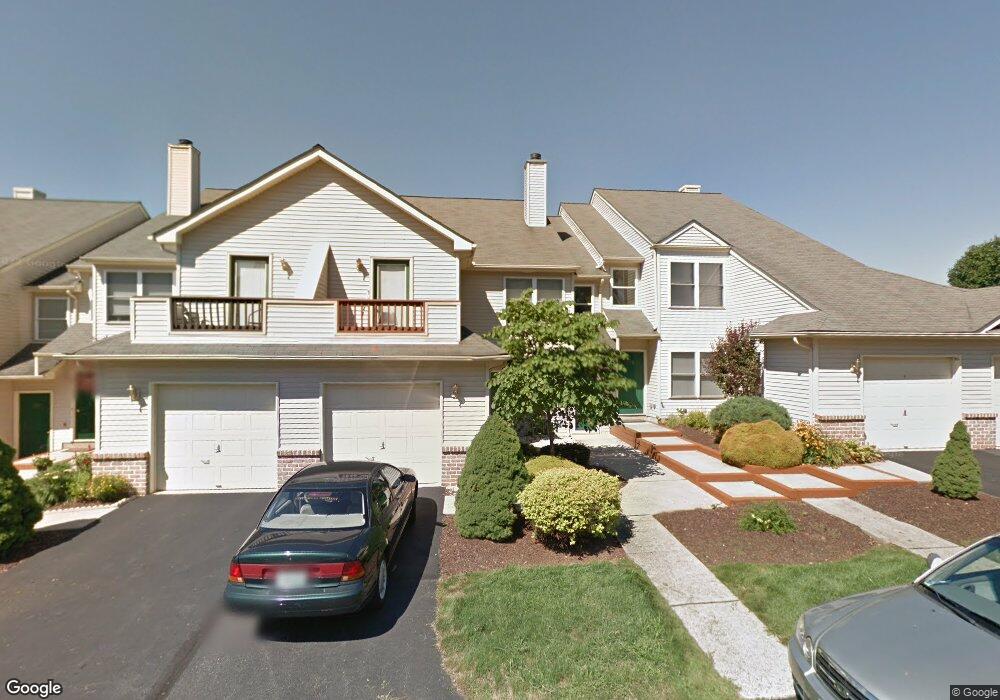 185 Lindfield Cir, Macungie, PA 18062 - photo 1