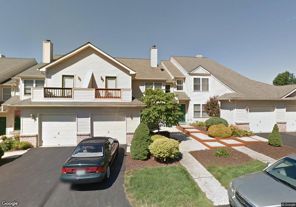 191 Lindfield Cir, Macungie, PA 18062 - photo 1