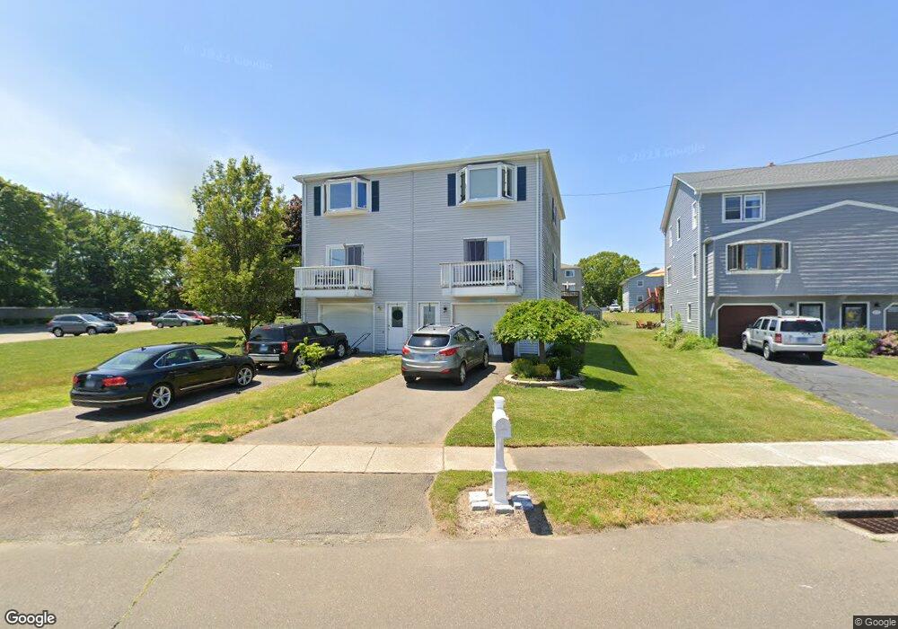 257 Short Beach Rd, Stratford, CT 06615 - photo 1