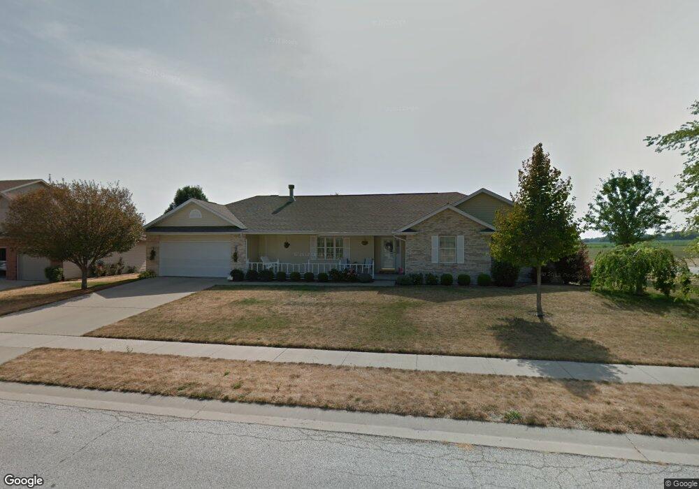 8 Rosemary Ln, Jacksonville, IL 62650 - photo 1