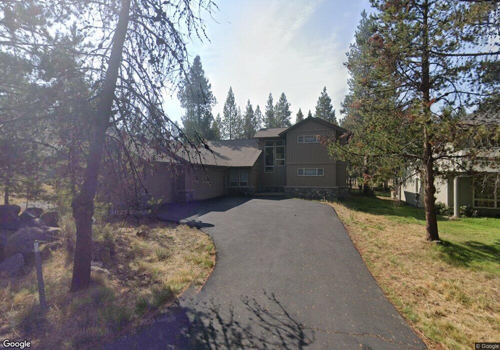 57723 Yellow Pine Ln, Bend, OR 97707 - photo 1