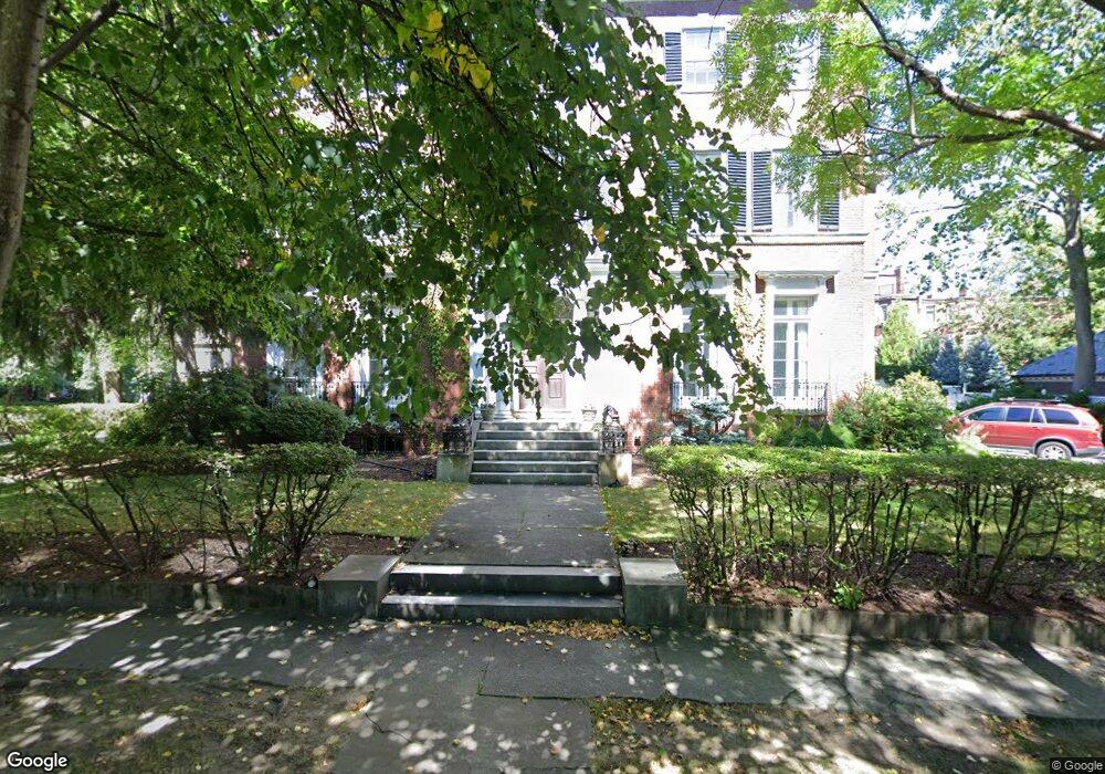 4 Monmouth St unit 3, Brookline, MA 02446 - photo 1