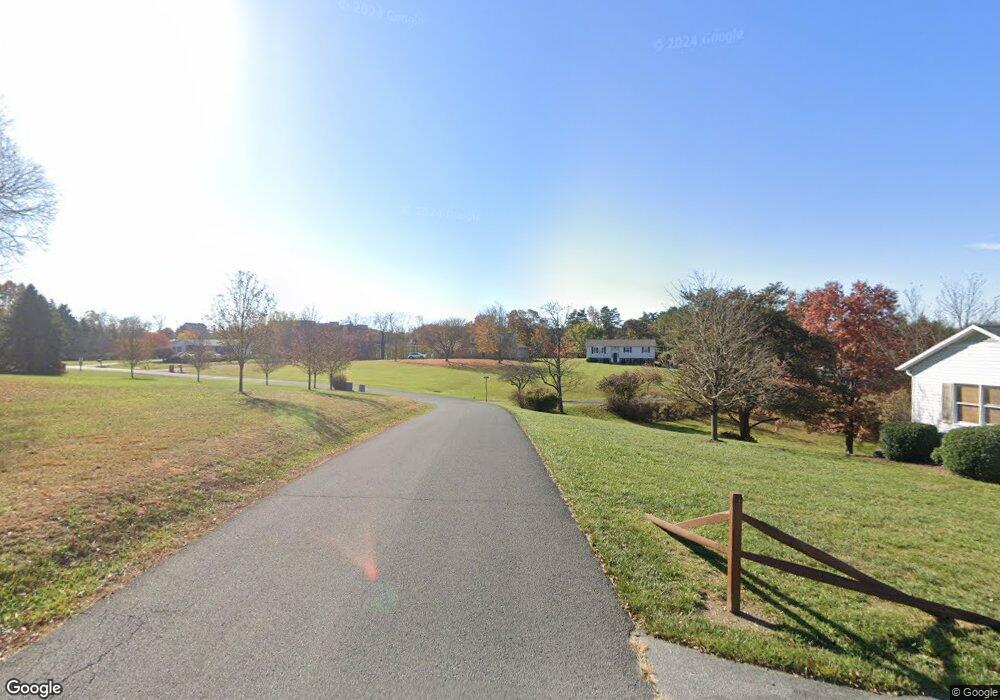 30 Purple Finch Ln, Berkeley Springs, WV 25411 - photo 1