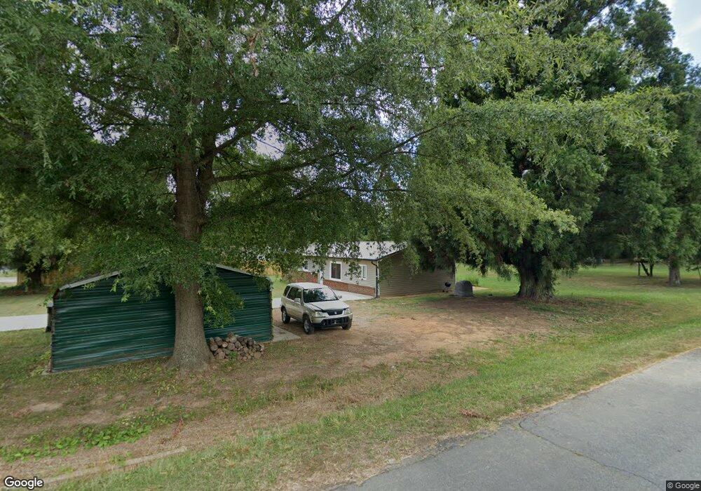 708 Foxfire Rd, Asheboro, NC 27205 - photo 1