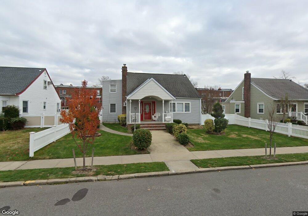 41 Edgeworth St, Valley Stream, NY 11581 - photo 1