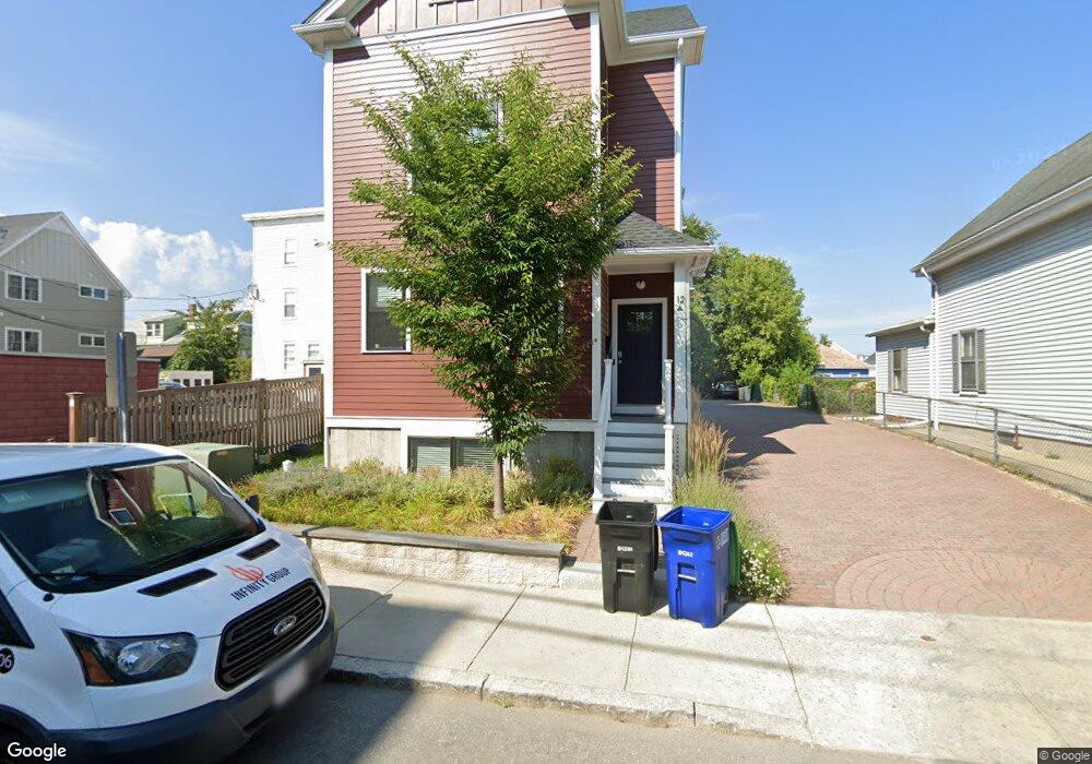 12 Warwick St unit 2, Somerville, MA 02145 - photo 1