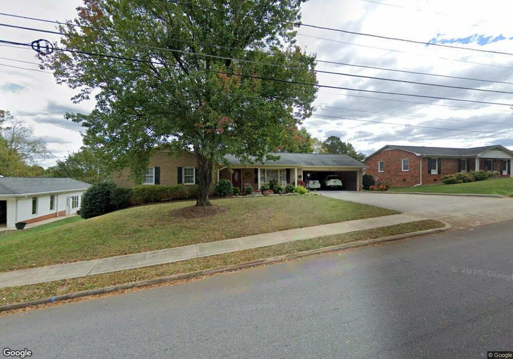 204 Knox St, Statesville, NC 28677 - photo 1
