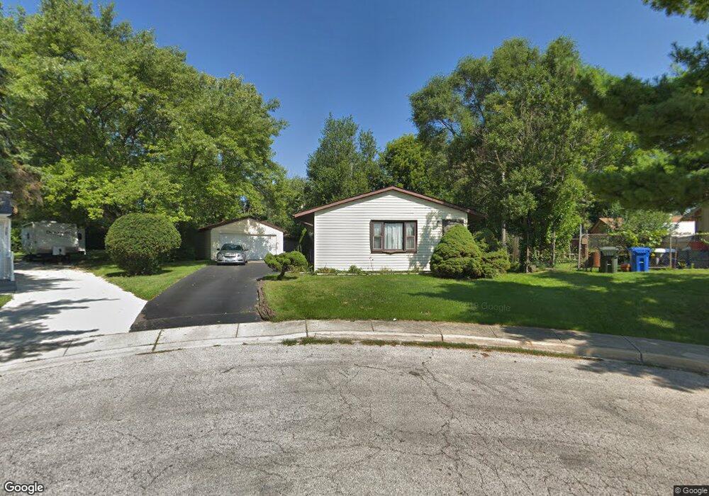 311 Tulsa Ct, Carpentersville, IL 60110 - photo 1