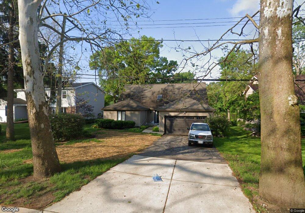 822 Oceola Dr, Algonquin, IL 60102 - photo 1