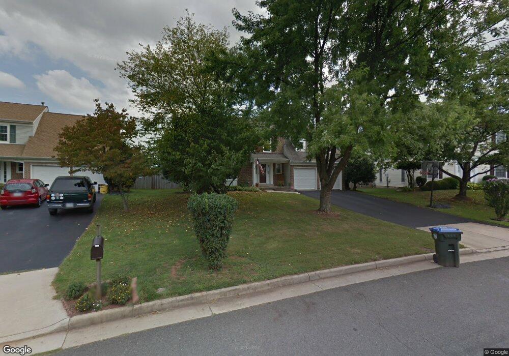 13557 Smallwood Ln, Chantilly, VA 20151 - photo 1