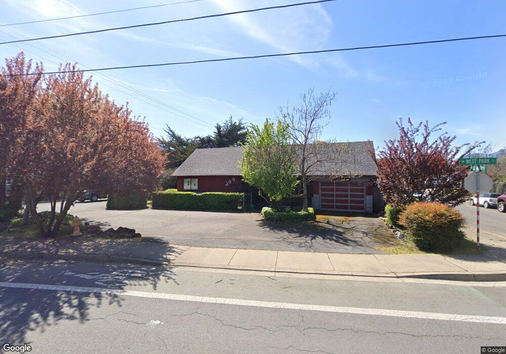 209 W Park St, Grants Pass, OR 97527 - photo 1