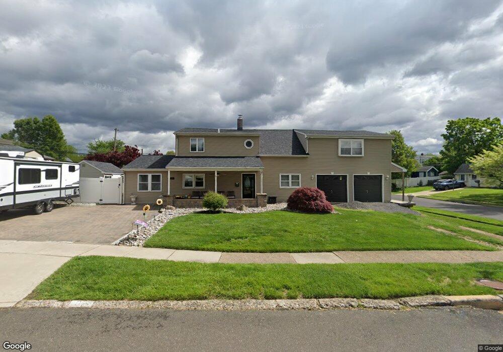 31 Appletree Dr, Levittown, PA 19055 - photo 1