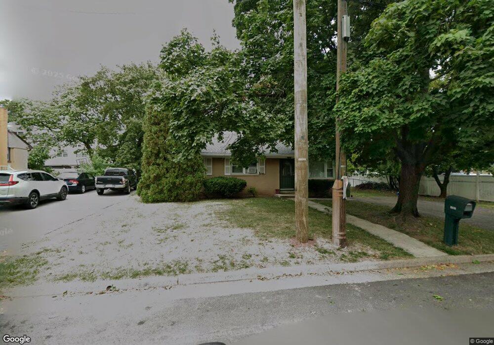 137 Victor St, Somerset, NJ 08873 - photo 1