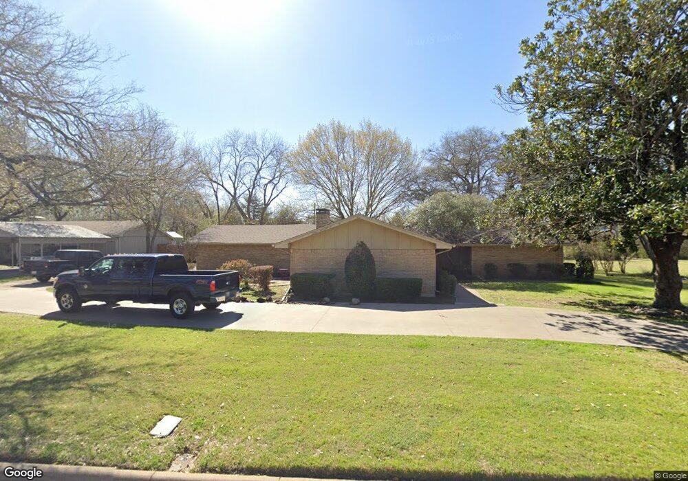 911 W Westhill Dr, Cleburne, TX 76033 - photo 1