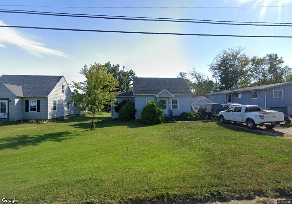 1811 Wilson Ave SW, Cedar Rapids, IA 52404 - photo 1