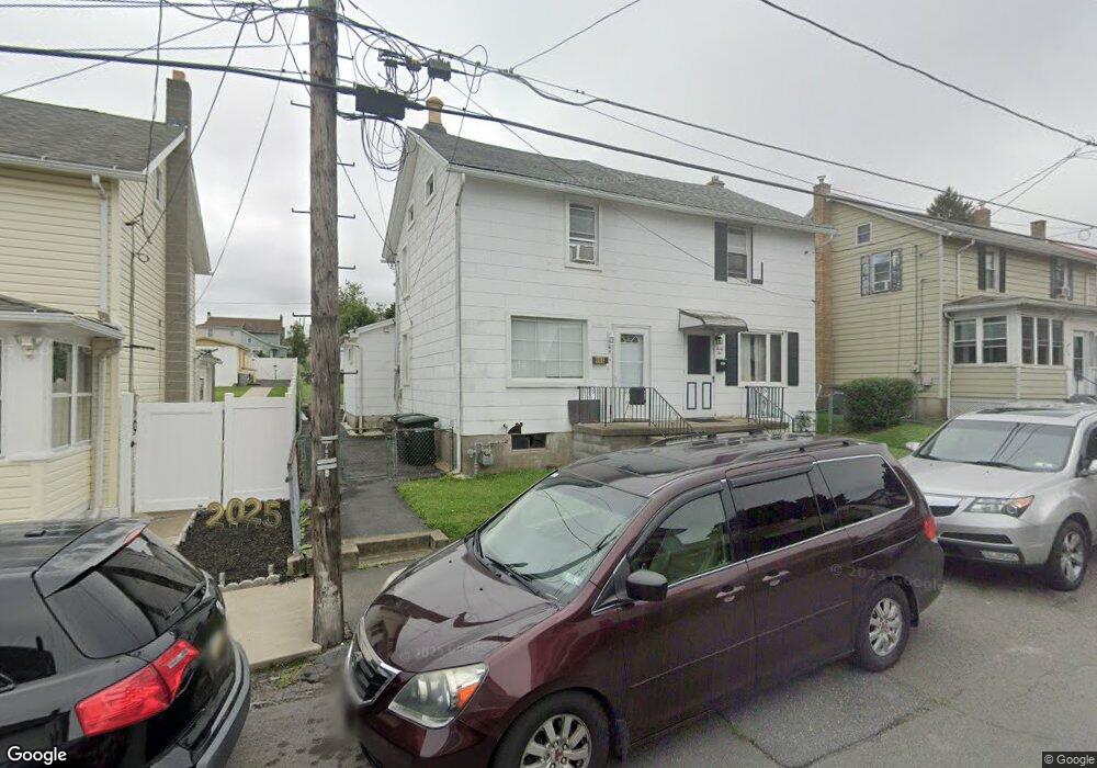 444 E Cranberry Ave, Hazleton, PA 18201 - photo 1