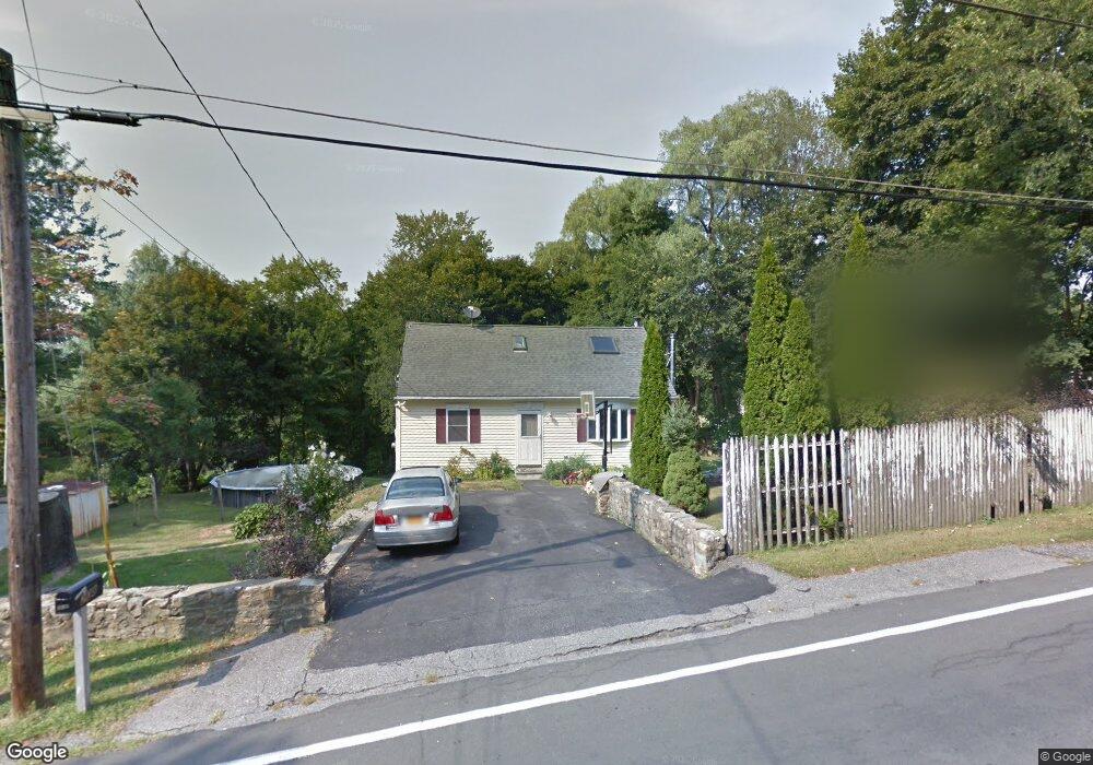 208 Fairfield Dr, Brewster, NY 10509 - photo 1