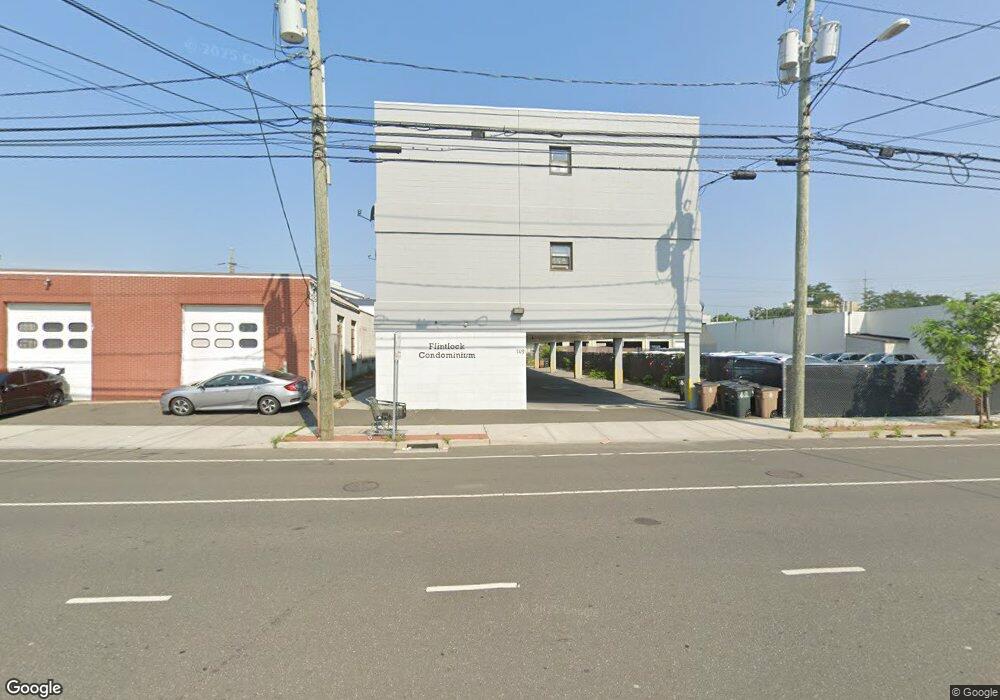 149 Myrtle Ave unit 4, Stamford, CT 06902 - photo 1