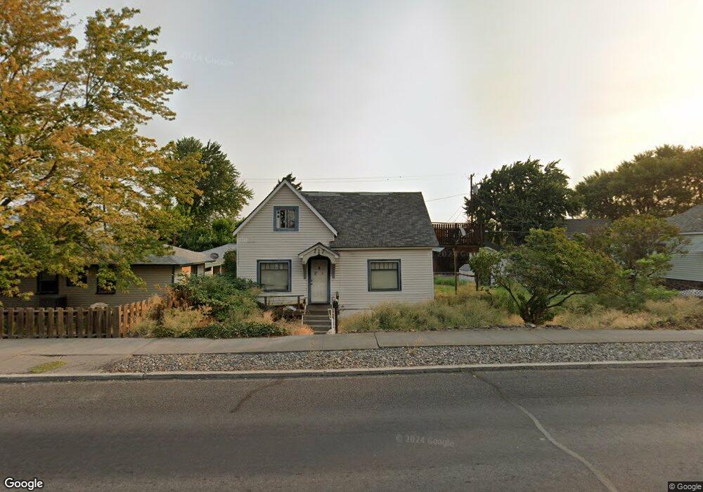 717 W 10th St, the Dalles, OR 97058 - photo 1
