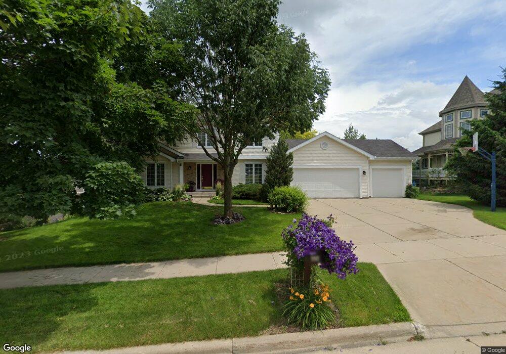 992 Autumn Woods Ln, Oregon, WI 53575 - photo 1