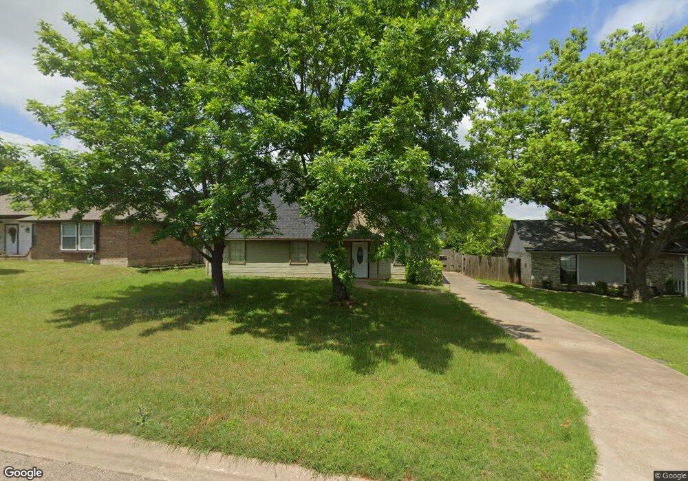 902 Melanie Ln, Keene, TX 76059 - photo 1