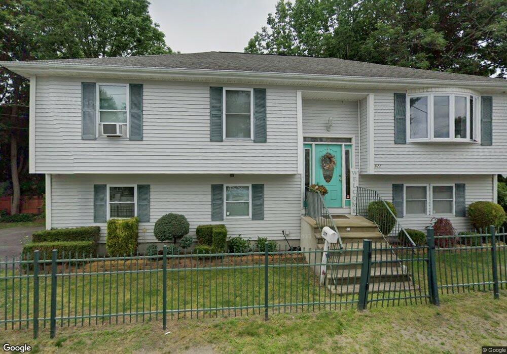 577 Grinnell St, Fall River, MA 02721 - photo 1