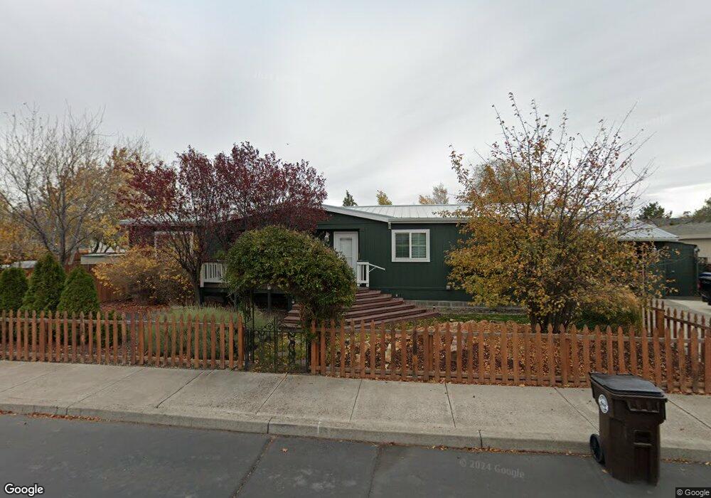 1750 NW Elm Ct, Redmond, OR 97756 - photo 1