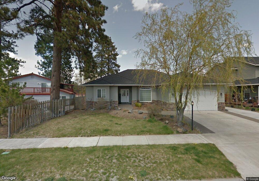 2226 SE Wind Rider Ln, Bend, OR 97702 - photo 1