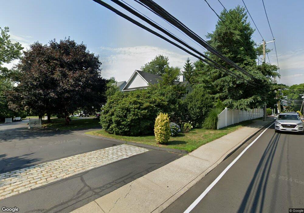 2 Palmer Ln, Darien, CT 06820 - photo 1