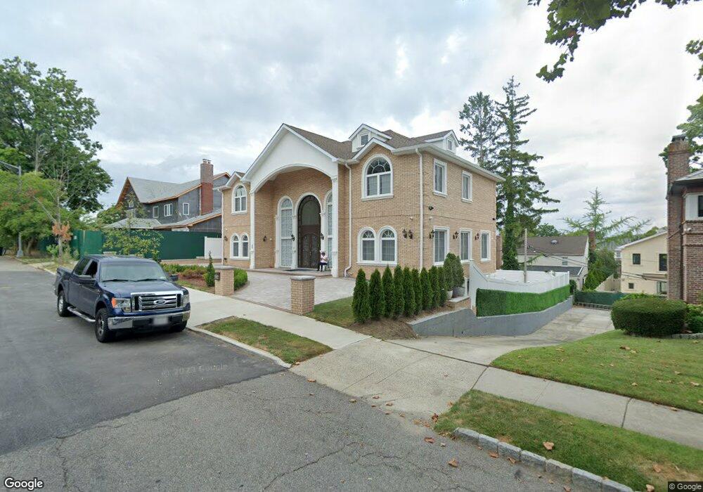 18615 80th Dr, Jamaica, NY 11432 - photo 1