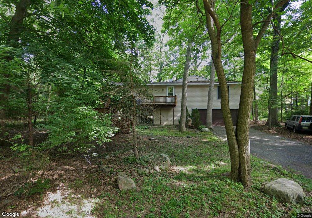 6990 Meadowfield St, West Bloomfield, MI 48324 - photo 1