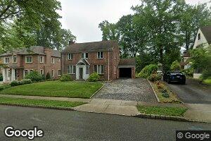 6 Grace Ct N, Great Neck, NY 11021