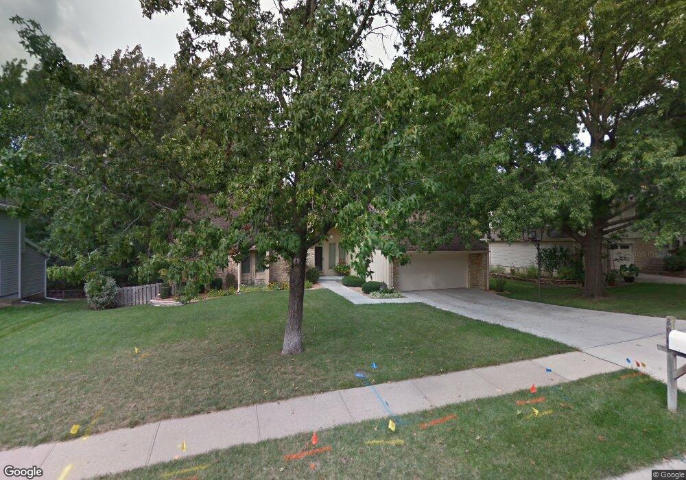 8010 Noland Rd, Lenexa, KS 66215 - photo 1