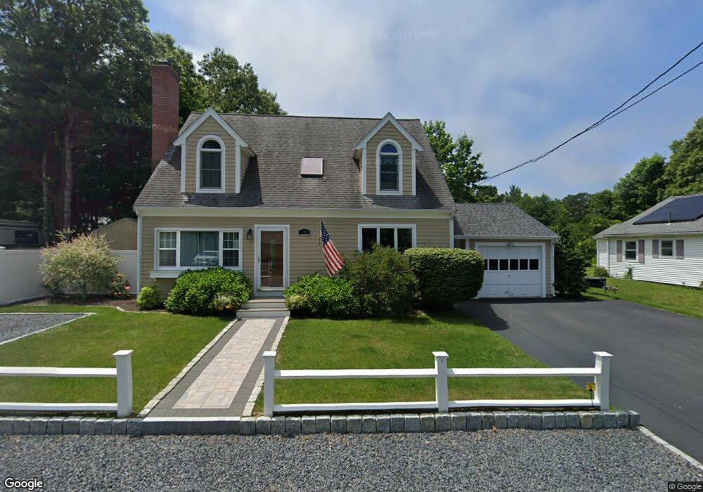 38 Gitche Gumee Rd, Buzzards Bay, MA 02532 - photo 1