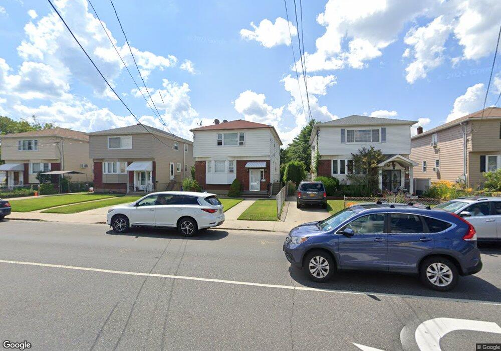 2850 Oceanside Rd unit 2nd Fl, Oceanside, NY 11572 - photo 1